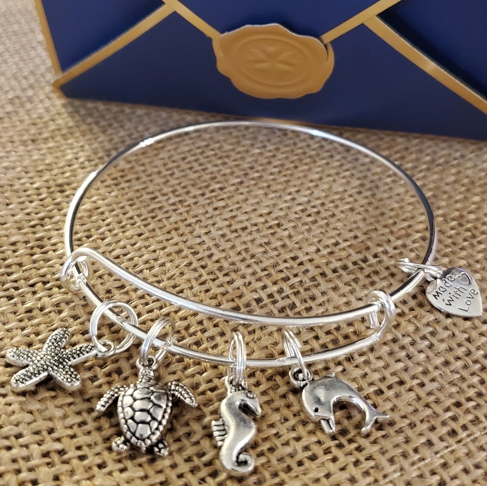 Handcrafted 🐬Under the Sea🐢 theme🐟 Bangle Bracelet